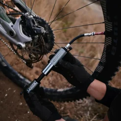 Lezyne Fahrradpumpen^MINIPUMPE CNC POCKET DRIVE HV 90PSI - Luftpumpe