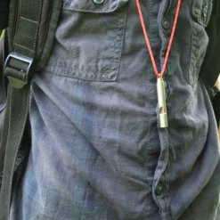 Vargo Sicherheitsausrüstung^TITAN NOTFALLPFEIFE MIT CLIP