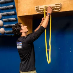 YY Vertical Fingertrainer Und Klettergriffe^VERTICALBOARD FIRST - Klettertraining